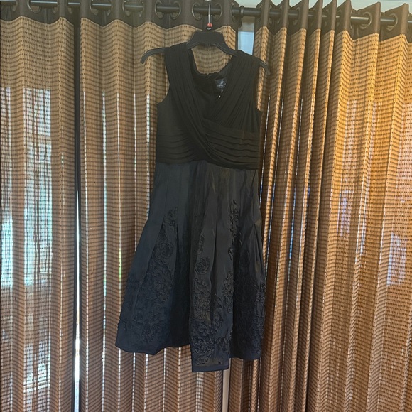 Adrianna Papell Dresses & Skirts - Elegant Black Sleeveless Dress by Adrianna Papell